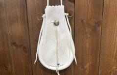 クアトロ巾着 GENTIL BANDIT - スエード巾着バッグ / ブラック x ガンメタル | Tempt